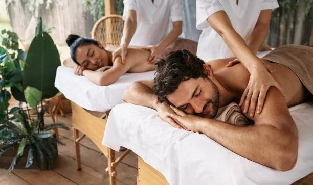 Couple massage